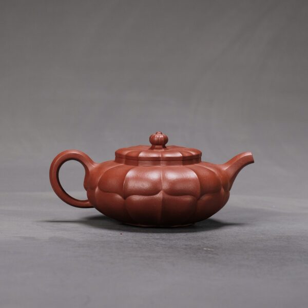 Lotus Platform Teapot