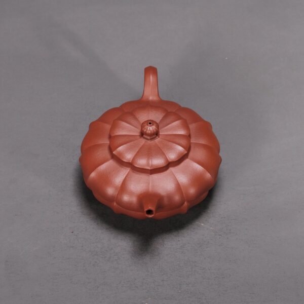 Lotus Platform Teapot